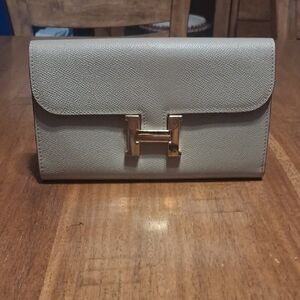 Constance Wallet in Light Gray with Gold Hardware